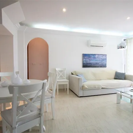 Spanish Connection - Marinesco Ii Apartment