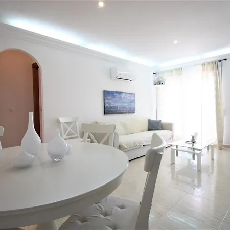 Spanish Connection - Marinesco Ii Apartment
