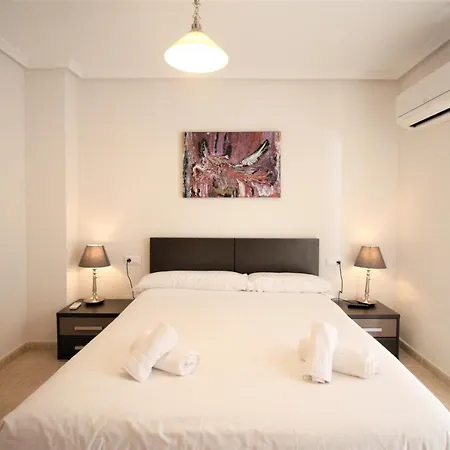 Apartment Spanish Connection - Marinesco Ii