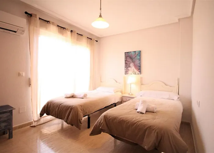 Apartman Spanish Connection - Marinesco Ii