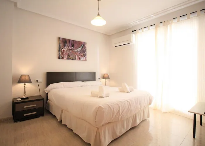 Spanish Connection - Marinesco Ii Appartement *