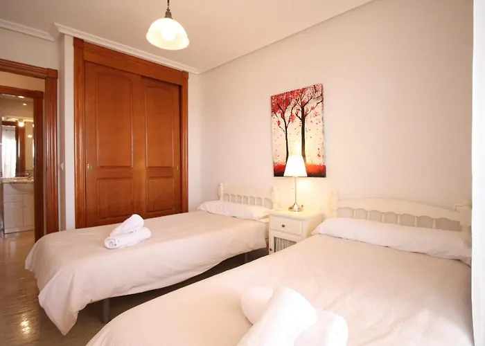 Apartman Spanish Connection - Marinesco Ii